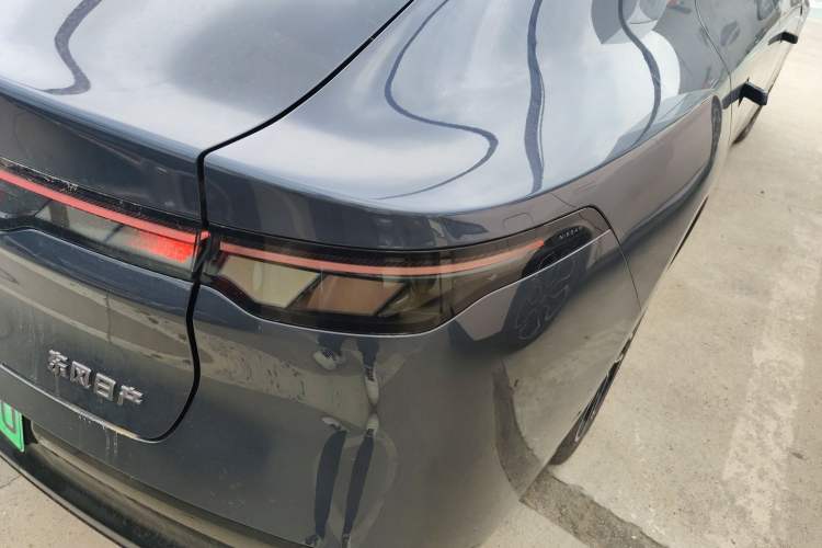 Used Nissan N7 2025 625 Max Right Rear Taillight