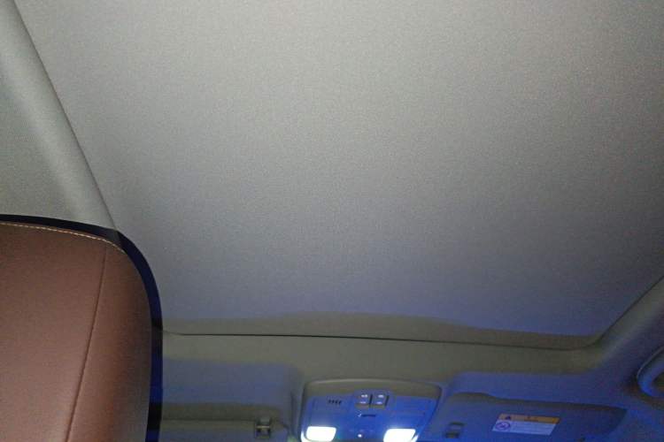 Used Buick Envision 2018 28T All-Wheel-Drive Versatile Sports Flagship Model Headliner