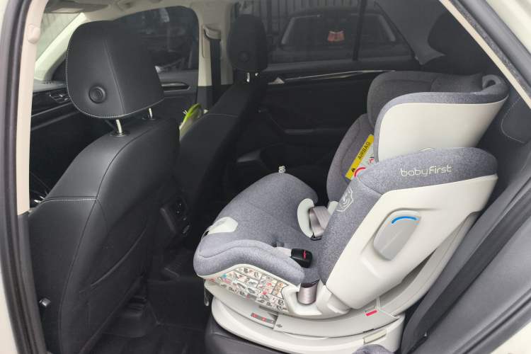 Used Volkswagen T-ROC 2018 280TSI DSG Two-Wheel Drive Comfort Version China VI Standard
