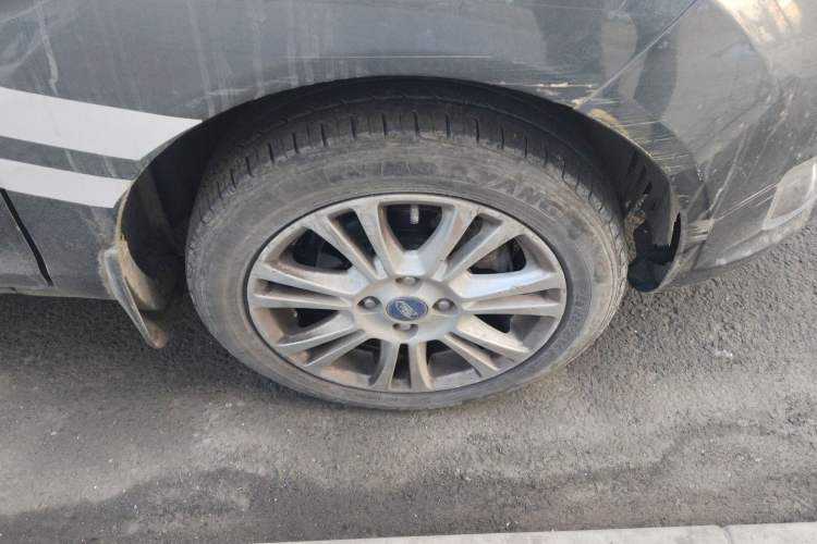 Used Ford Fiesta 2013 Hatchback 1.5L Automatic Fashion Edition
