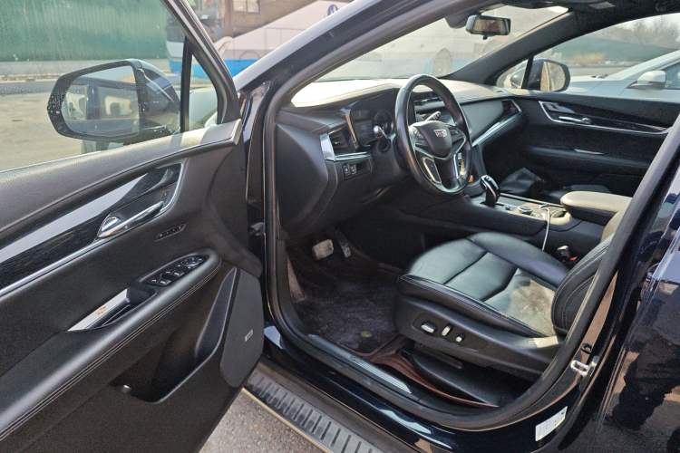 Used Cadillac XT5 2020 28T Luxury Version
