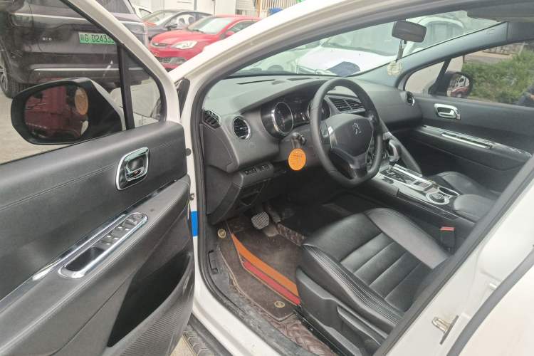 Used Peugeot 3008 2015 1.6THP Automatic Classic Edition Driver Seat