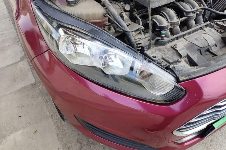 Used Ford Fiesta 2013 Hatchback 1.5L Manual Fashion Edition
