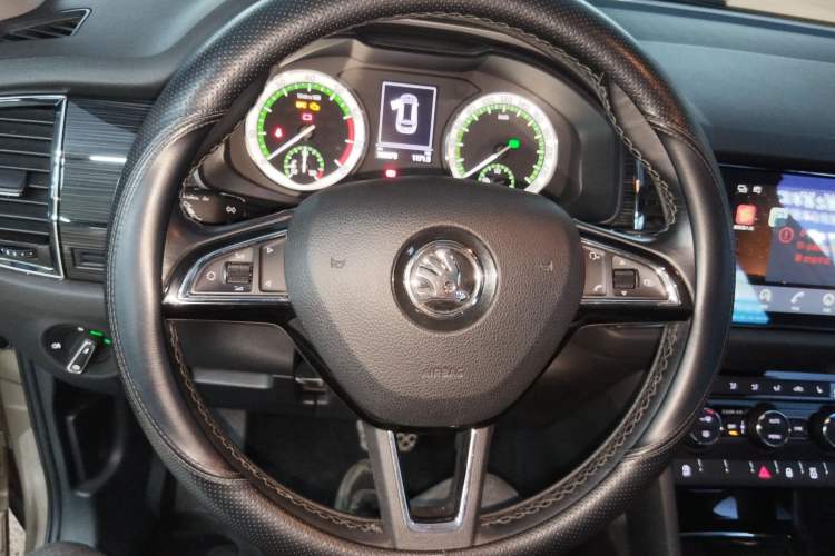 Used Skoda Kodiaq 2018 Facelifted TSI330 5-Seater Two-Wheel-Drive Luxury Enjoyment Edition
