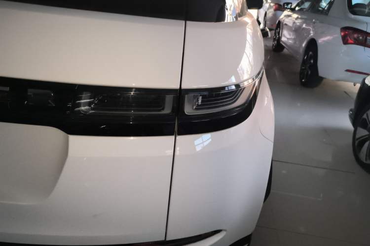 Used Land Rover Range Rover Evoque 2021 Range Rover Velar 249 PS R-Dynamic S Performance Edition