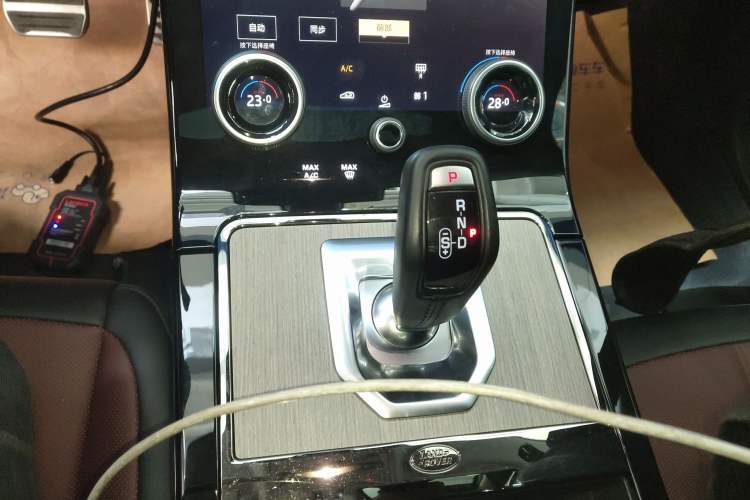 Used Land Rover Range Evoque 2022 Facelifted Aurora L 249 PS R-Dynamic Luxury Edition
