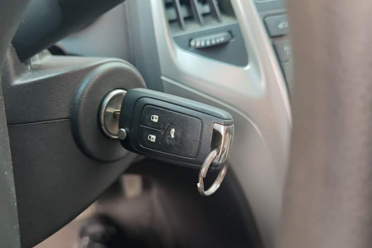 Used Buick GT 2012 GT 1.8L Automatic Fashionable Leather Edition
