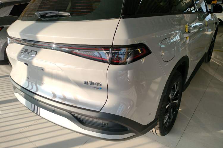 Used BYD Sealion 05 DM-i 2025 DM-i Smart Drive 75KM Luxury Model Right Rear Taillight