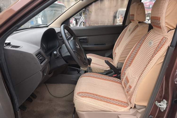 Used Wuling Hongguang 2014 1.5L S Standard Version
