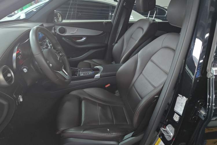 Used Mercedes-Benz GLC 2020 GLC 260 L 4MATIC Dynamic Model
