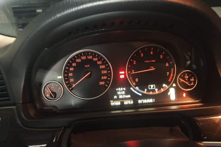 Used BMW 5 Series 2014 525Li Luxury Design Package
