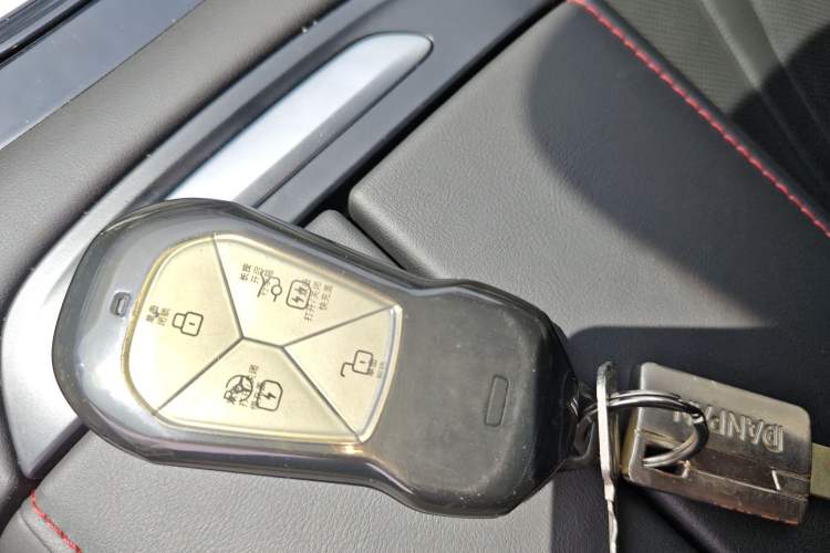 Used XPeng P7 2022 625E Vehicle Key