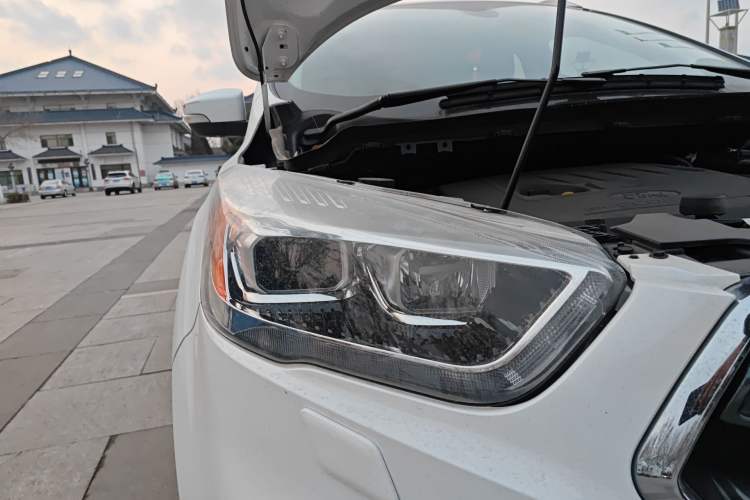 Used Ford Kuga 2019 EcoBoost 180 Two-Wheel-Drive Titanium Plus Model China VI Standard
