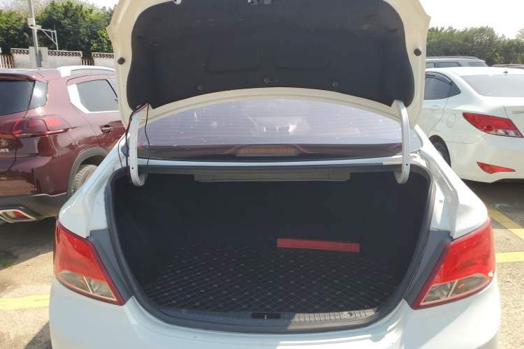 Used Hyundai Verna (older generation) 2016 1.4L Automatic Smart GLS