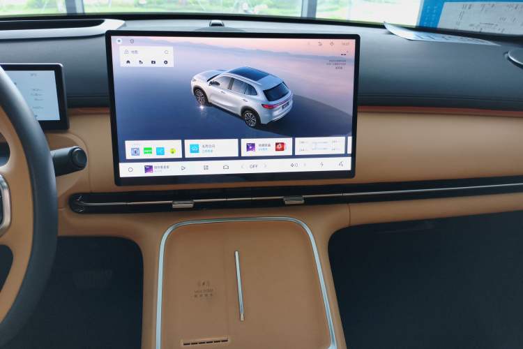 Used Geely Galaxy Xingjian 7 EM-i 2025 120km Flagship Edition Audio And AC Panel