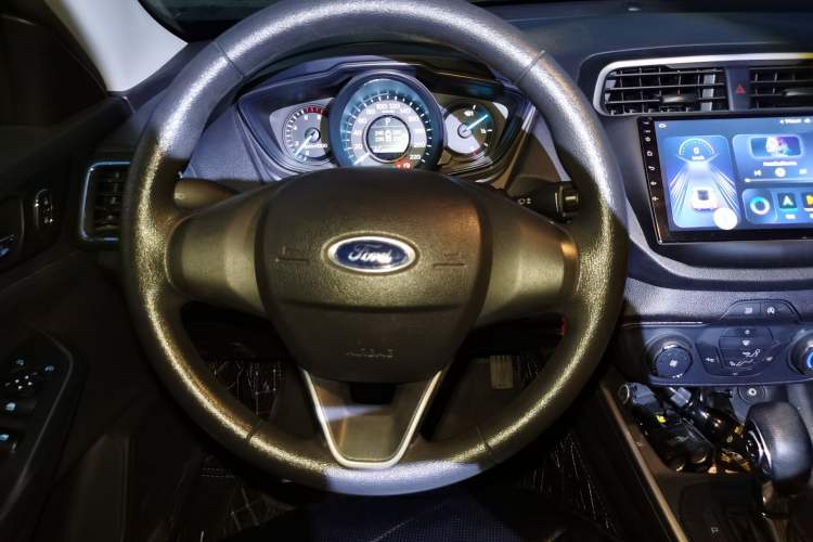 Used Ford Escort 2019 Revised 1.5L Automatic ZhiXiang Version (Tire Pressure Monitoring) China VI Standard