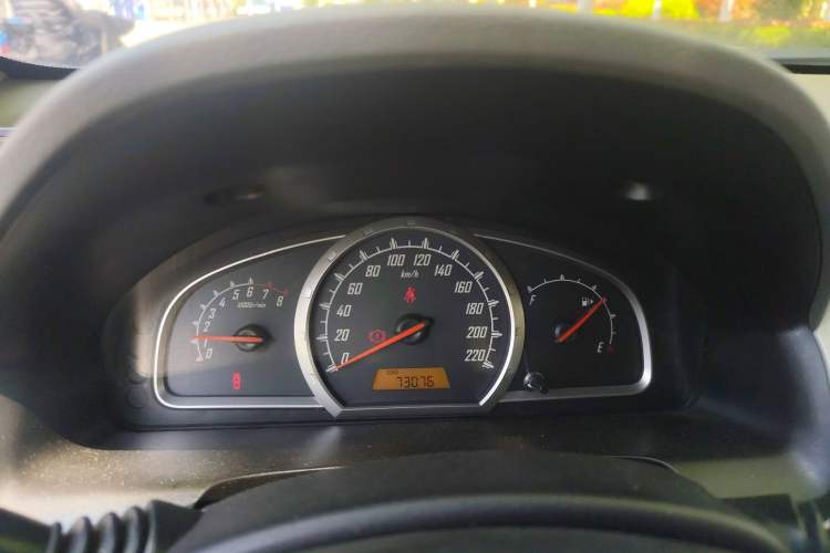Used Baojun 630 2011 1.5L manual Comfort trim level Instrument Cluster