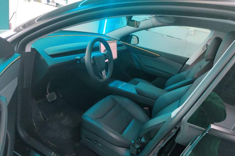 Used Tesla Model Y 2026 Facelifted Long-Range Rear-Drive Model
