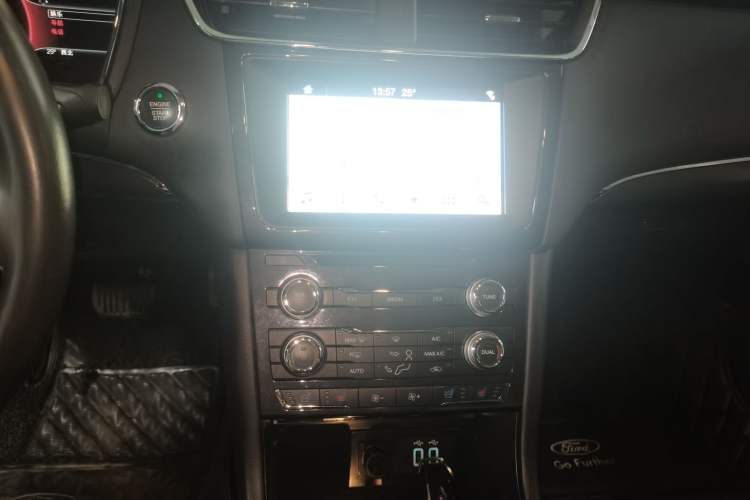 Used Ford Taurus 2017 EcoBoost 245 Fashion Edition
