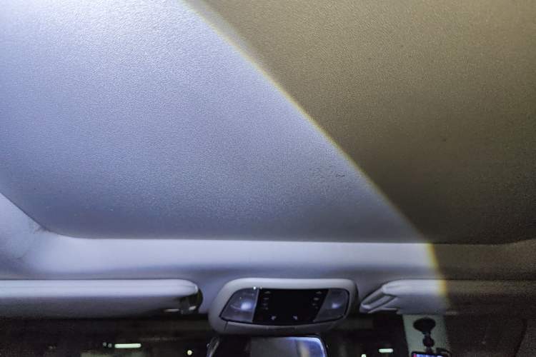 Used Chrysler 300C 2016 3.0L Supreme Edition