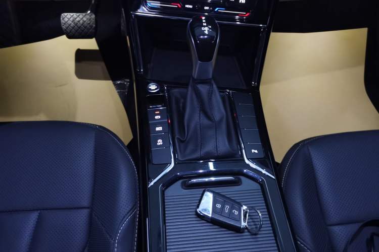 Used Volkswagen Passat 2025 Outstanding Model 330TSI Elite Edition