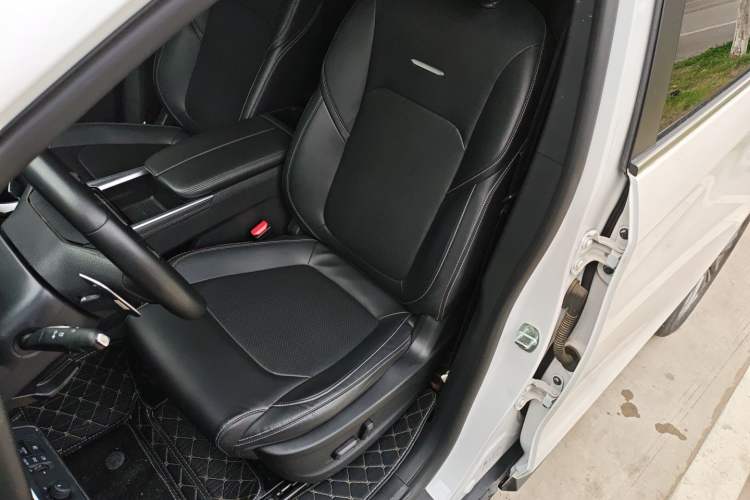 Used SAIC MAXUS G50 2023 PLUS 1.5T Automatic Cruise Version Left Front Seat