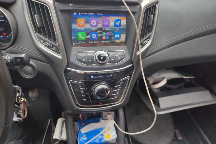 Used CHANGAN CS35 2017 1.6L Manual Luxury Model
