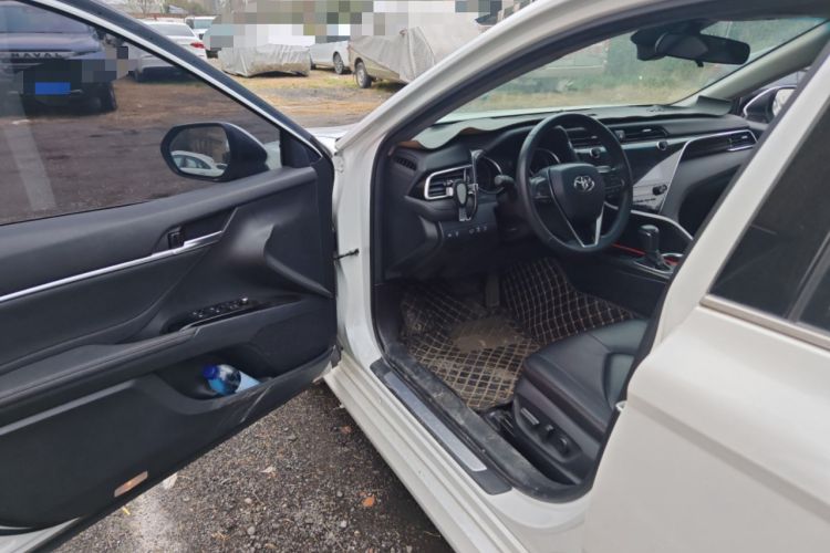 Used Toyota Camry 2019 Revised Version 2.0G Luxury Edition