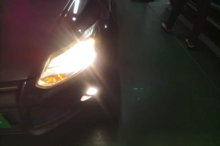 Used Ford Focus 2012 Sedan 1.6L Manual Comfort Model