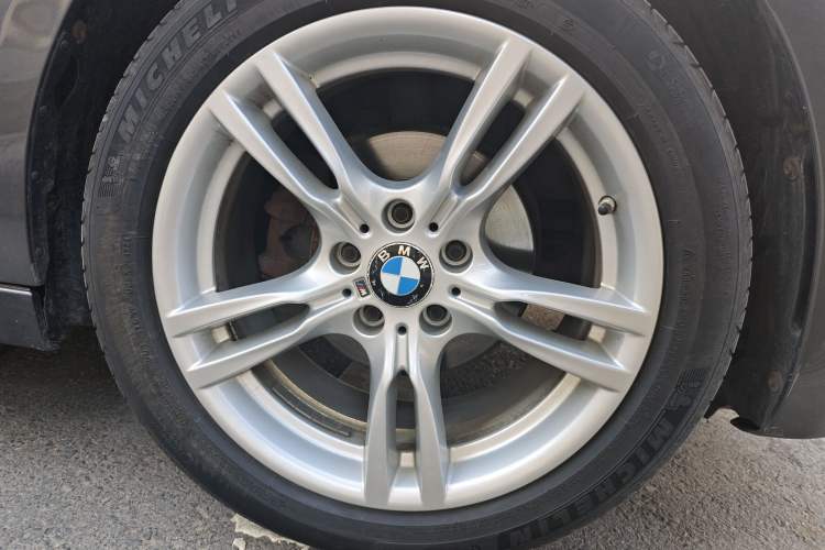 Used BMW 3 Series GT 2020 320i M Sport Package Right Front Wheel Hub
