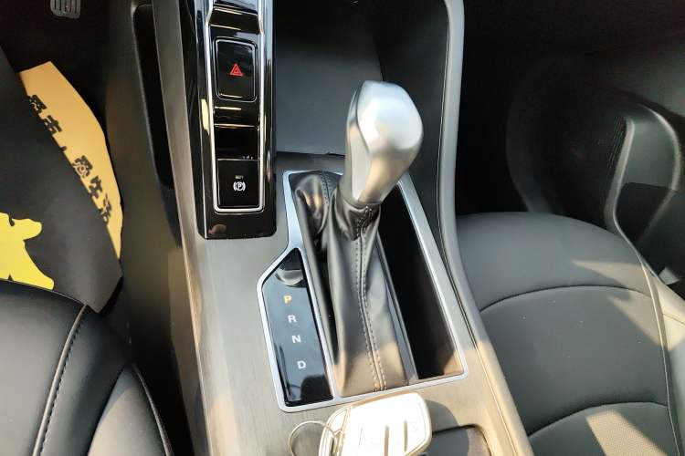 Used Roewe i5 2023 1.5L CVT Luxury Edition
