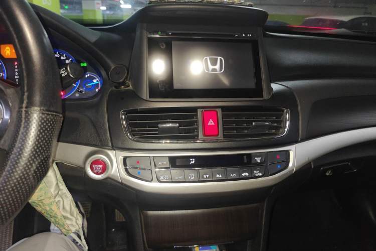 Used Honda Crosstour 2014 2.4L Luxury Edition
