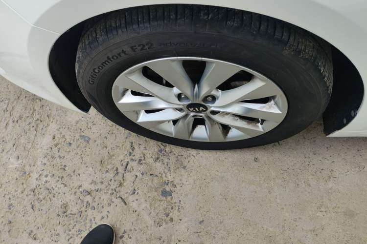 Used Kia K5 2016 1.6T Automatic LUX
