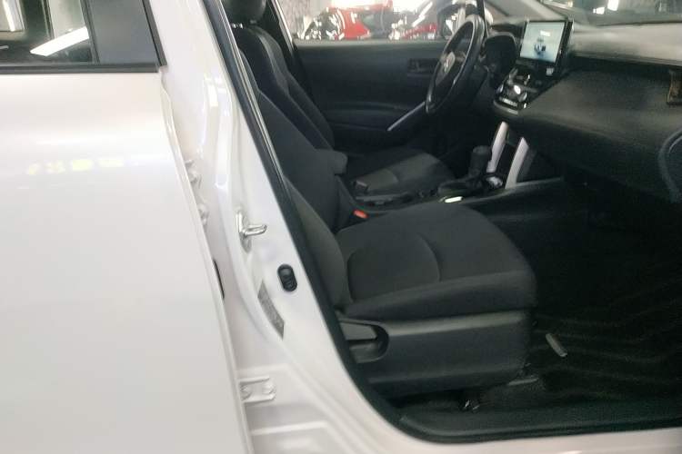 Used Toyota Corolla Cross 2024 2.0L Smart Electric Hybrid Dual-Engine Pioneer Edition