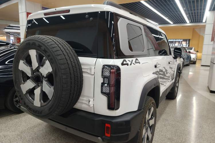 Used BAIC Off-Road BJ40 Electric Drive 2025 Advanced Edition Rear Right 45 Deg