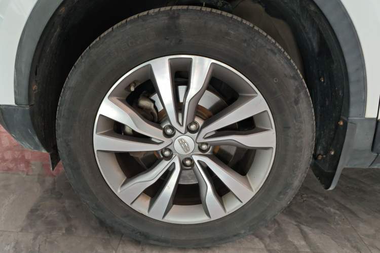 Used Geely Auto Emgrand X7 Sport 2016 2.0L Manual ZhiShang Version Left Front Wheel Hub