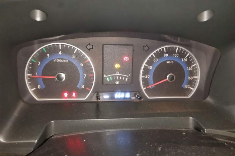 Used Dongfeng Shuaike 2016 1.5L Manual Comfort Model
