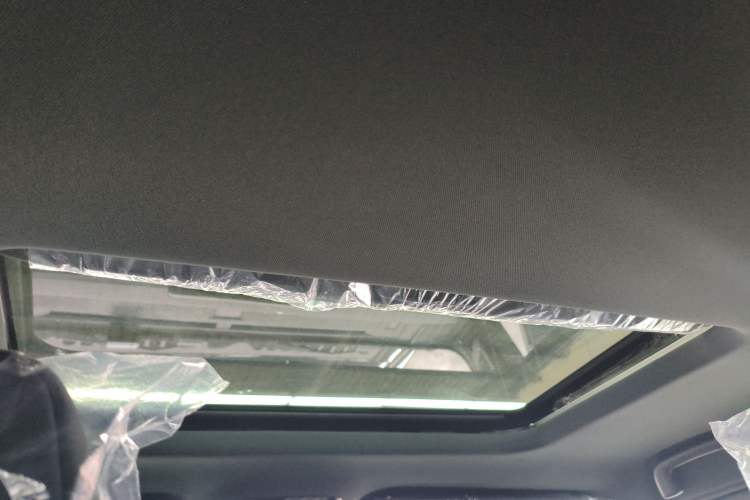 Used 212 T01 2024 2.0T Explorer Headliner