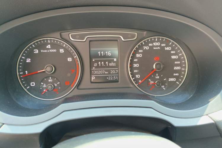 Used Audi Q3 2015 35 TFSI Comfort Model Instrument Cluster
