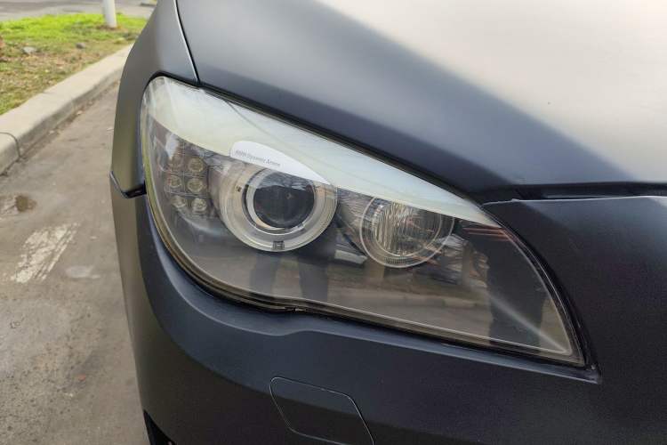 Used BMW 7 Series 2011 730Li Elegant Model Right Front Headlight