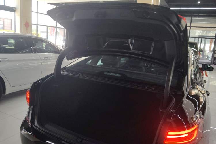 Used Volkswagen Passat 2023 Revised 330TSI Starry Elite Edition Trunk