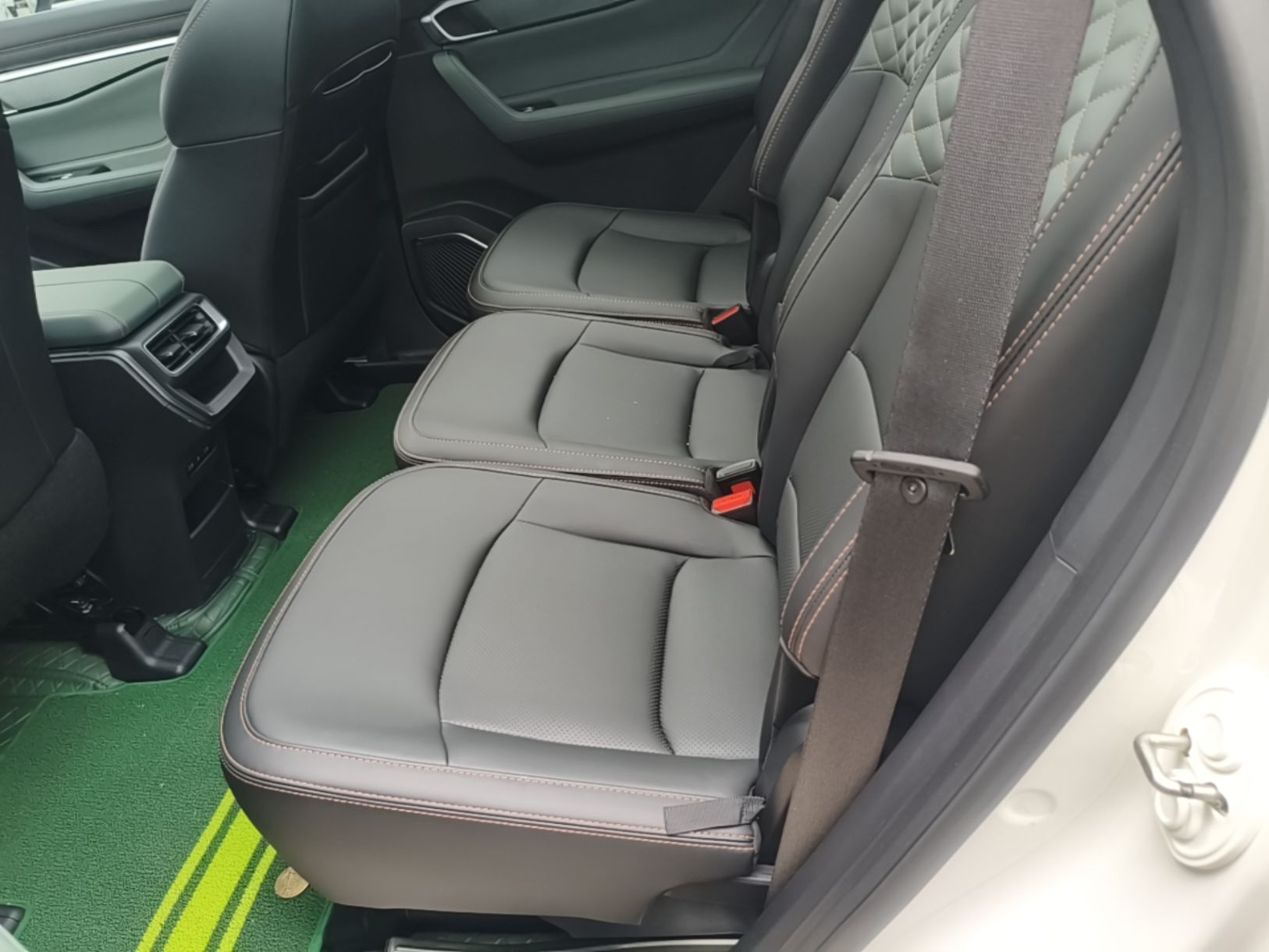 Geely Auto Haoyue L 2023 2.0T DCT Prestige Edition — снимка 20