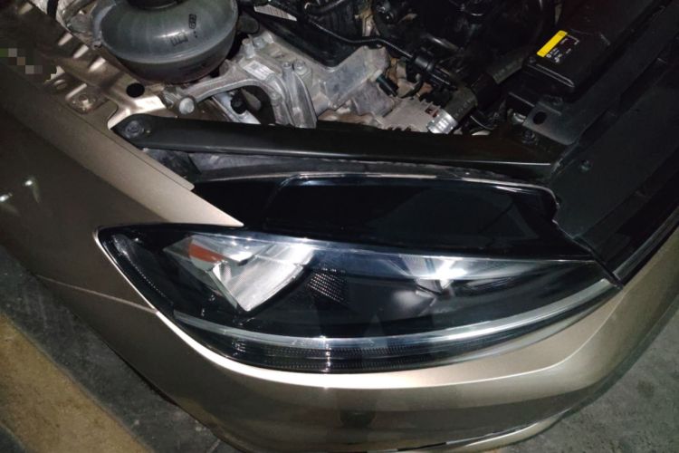 Used Volkswagen Golf 2019 1.6L Automatic Comfort Model China V Standard Right Front Headlight