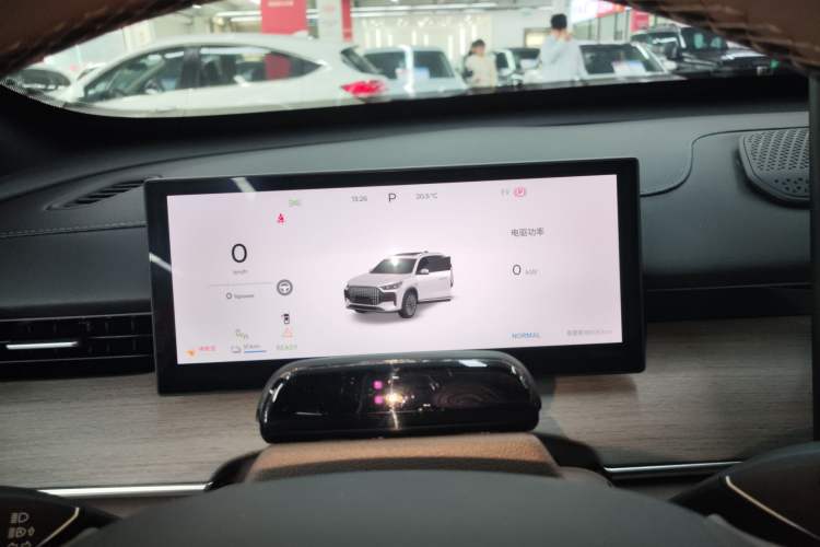 Used Chery Fengyun T8 2025 1.5T 130km Deluxe Version 5 Seats