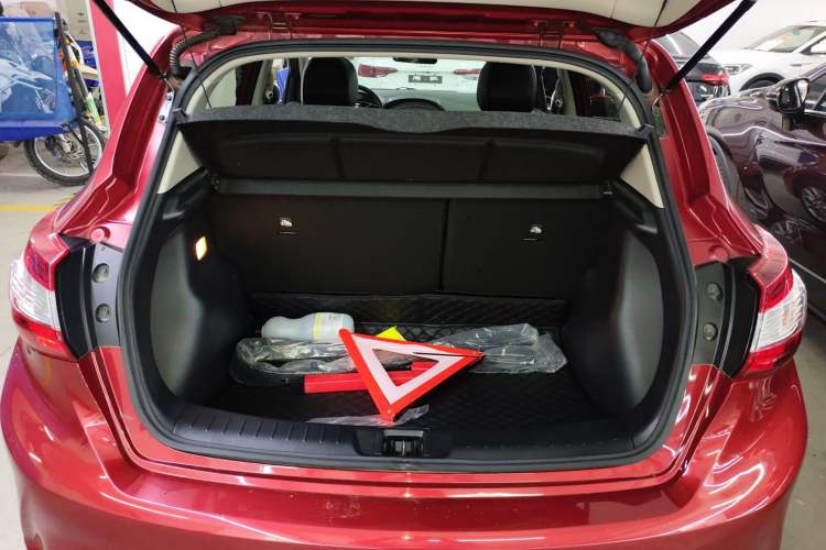 Used Nissan Tiida 2021 1.6L CVT Smart Drive Edition Trunk