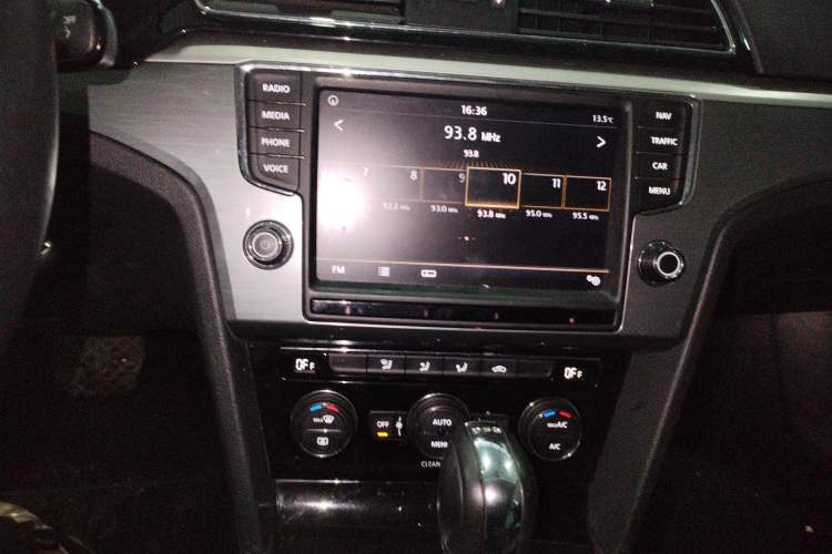 Used Volkswagen Lamando 2018 280TSI DSG Comfort Edition
