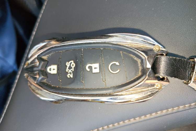 Used Changan CS95 2021 2.0T Four-Wheel Drive Luxury Version
