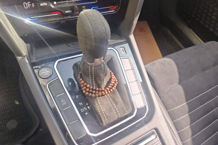 Used Volkswagen Magotan 2020 330TSI DSG Luxury Edition Gear Lever