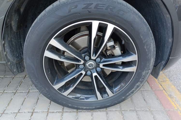 Used Volvo XC60 2019 T5 4x4 Smart Edition China V Standard