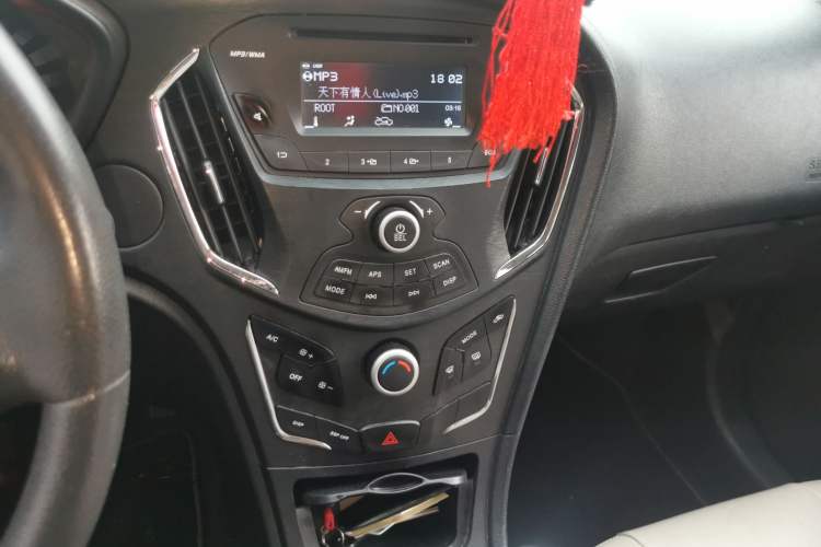 Used GAC Trumpchi GA3S Vision 2014 1.6L Manual Elite Edition
